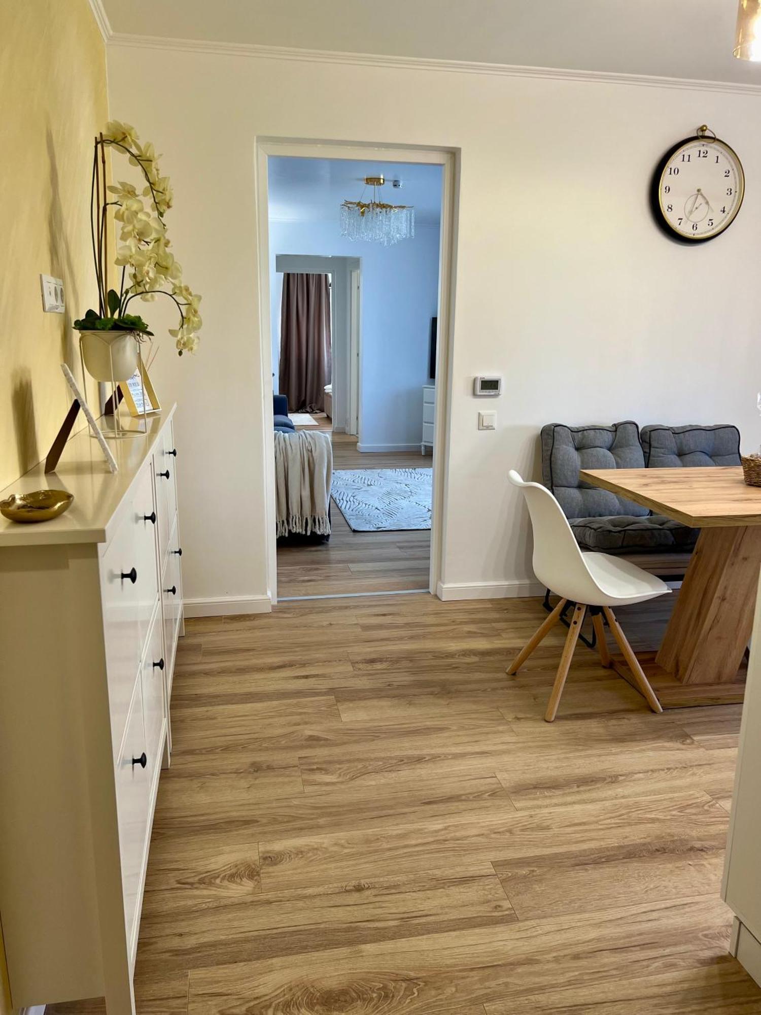 Resita Dream Apartament Екстериор снимка